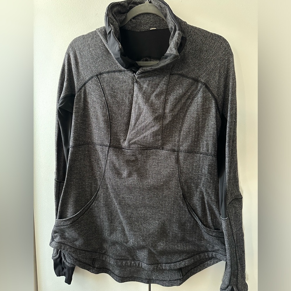 Lululemon Herringbone Quarter Zip Pull-over